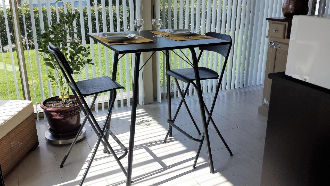 3 Chambres Privees Dans Un Jardin D'Hiver, Garage Voiture, Velos, Motos Tourville-sur-Arques 外观 照片